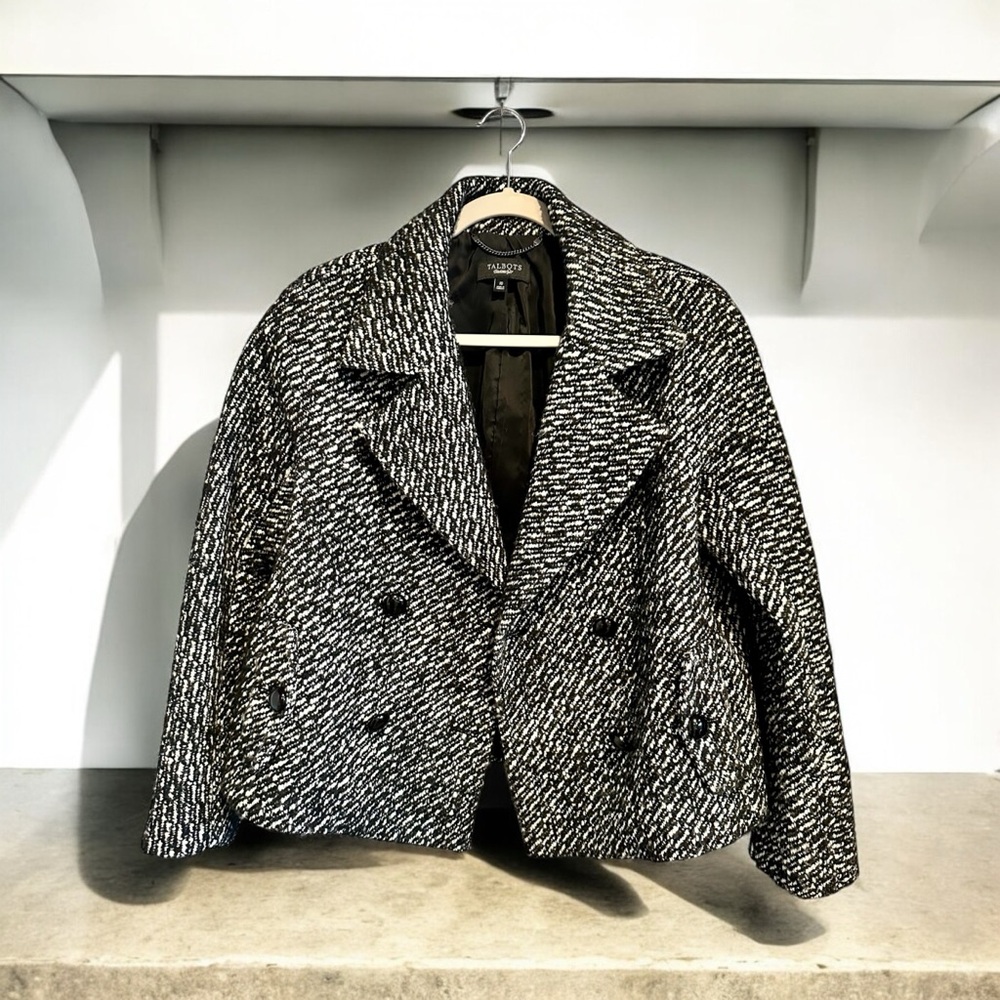 Talbots black and white cape/blazer style thick winter jacket with black buttons